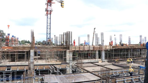 Progres pembangunan pelindungan Kawasan Suci Pura Agung Besakih Bali.