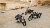 Untuk pasar Indonesia, Royal Enfield Classic 350 tersedia dalam 4 varian baru dengan 9 warna, dimulai dari seri Halcyon, Classic Signals, Dark, dan Classic Chrome. Foto: Royal Enfield