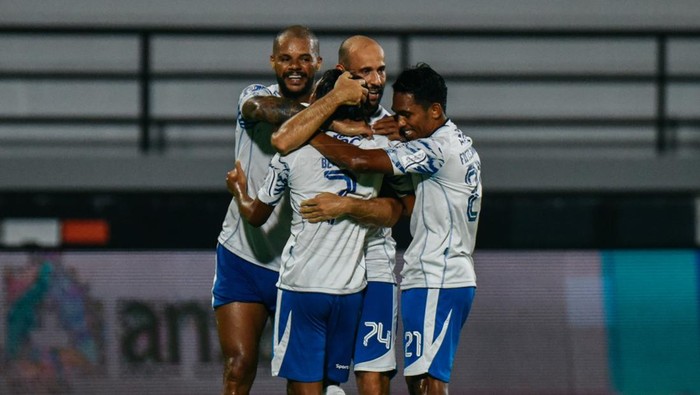 Selebrasi pemain Persib Bandung.