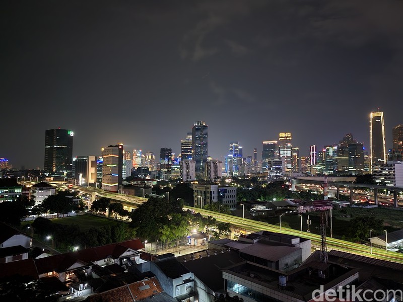 Uji kamera Galaxy S22 Ultra Vs Huawei P50 Pro