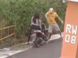 Viral Pria Pukul Seorang Wanita di Malang
