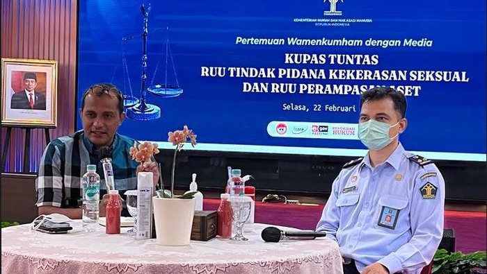 Wamenkumham (kiri)/(Andi Saputra-detikcom)