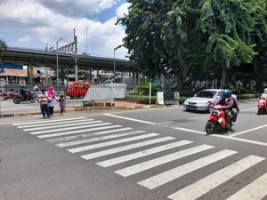 Bukan Pelican Crossing, Dishub Sebut Stasiun Klender Baru Akan Dipasang JPO