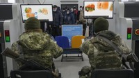 Pengakuan kemerdekaan Donetsk dan Luhansk oleh Rusia ini pun memicu kekhawatiran akan invasi penuh Rusia ke Ukraina. AP Photo/Vadim Ghirda.