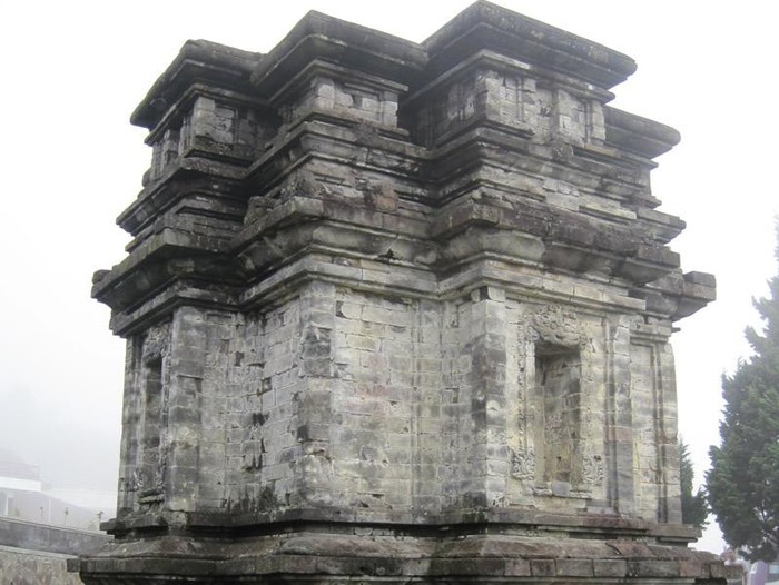 Candi Gatotkaca, Dieng, Banjarnegara.