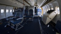 Sejumlah maskapai mengalihfungsikan pesawat penumpang yang di-grounded menjadi jet kargo. Industri e-commerce mendorong pertumbuhan layanan jer kargo tersebut.