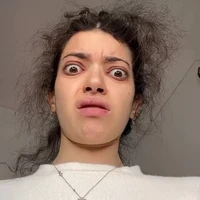 Kepada LADBible, remaja 18 tahun itu mengaku kecewa dan sedih disamakan Mr. Bean agaimana tidak, Mr. Bean bukanlah sosok yang tampan, meskipun ia sangat lucu. Foto: dok. TikTok