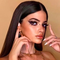 Punya bakat makeup yang luar biasa dan kontennya yang unik, Fabiola kini memperoleh followers di TikTok lebih dari 11 juta. Foto: dok. Instagram