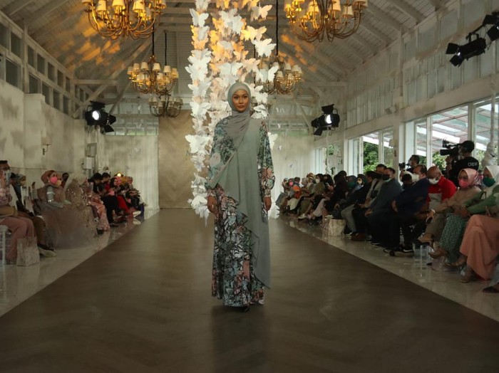 Pagelaran Busana Ivan Gunawan Pagelaran Busana Ivan Gunawan
