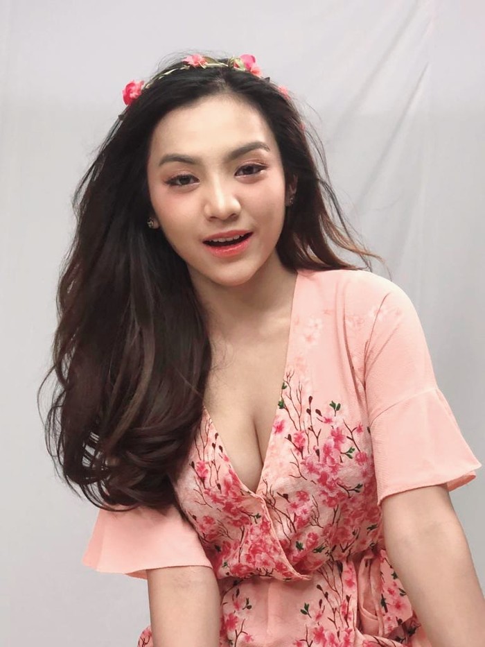 Lisa Son