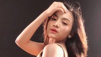 Lisa Son pernah digaet buat jadi pembawa acara, main film, FTV, hingga sitkom. (Foto: dok. Instagram @lie.sa.son) 