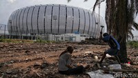 Sementara itu, perlu diketahui Jakarta International Stadium sebentar lagi akan rampung pembangunannya dan segera diresmikan pada tahun ini.