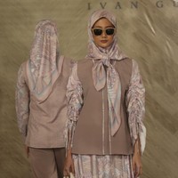 Fashion show koleksi terbaru Ivan Gunawan 2022 bertajuk Time Files yang digelar di Gedong Putih, Parongpon, Kabupaten Bandung barat, Jawa Barat. Rabu 23 Februari 2022. Foto: dok. Wisma Putra/ detikcom.  