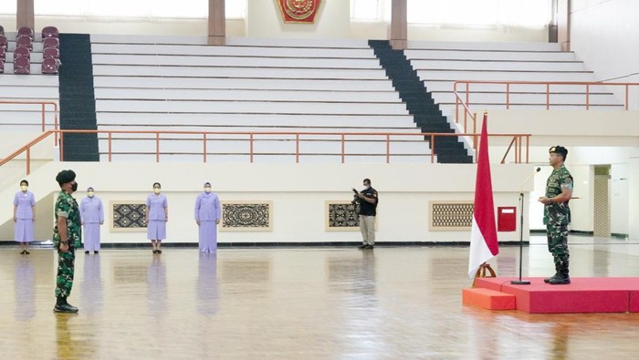 Pangkostrad Mayjen Maruli Simanjuntak resmi mendapat kenaikan pangkat menjadi Letjen TNI.