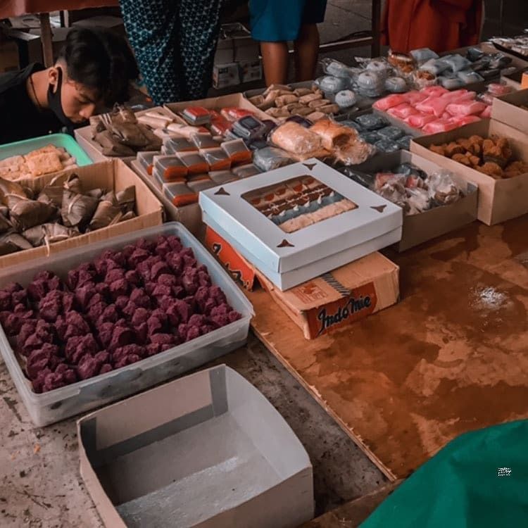 5 Pasar Kue Subuh di Depok yang Murah Meriah dan Beragam Kuenya