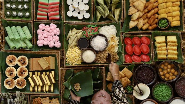 Pasar kue subuh di Jakarta