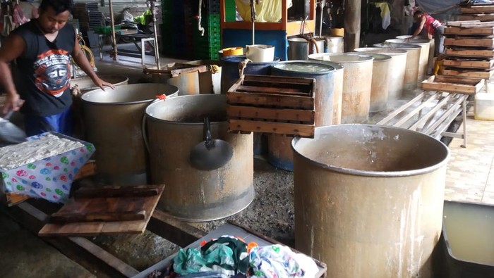 Perajin tahu tempe mengakhiri aksi mogok dan mulai berproduksi