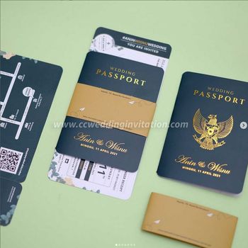 Rekomendasi undangan pernikahan tiket pesawat dan passport dari @ccweddinginvitation.