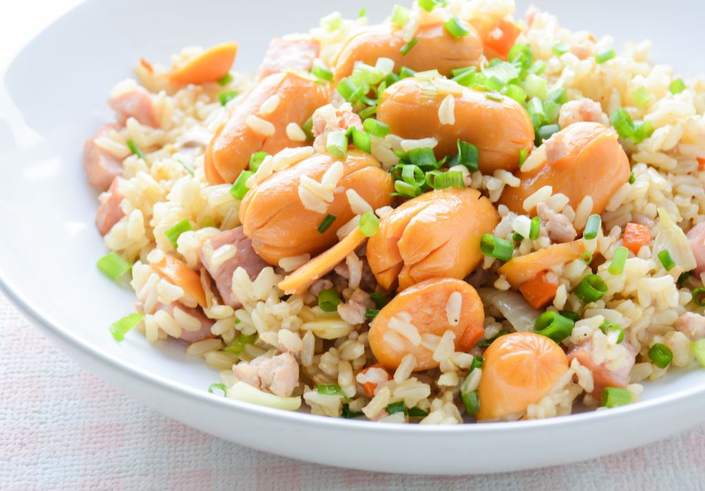 Resep Nasi Goreng Sosis Ayam Cocktail.