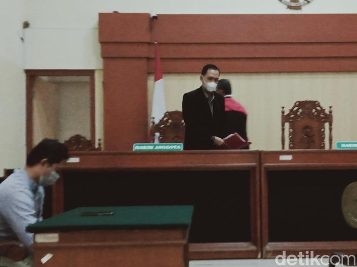 Sidang praperadilan buku Matur Jujur berakhir.