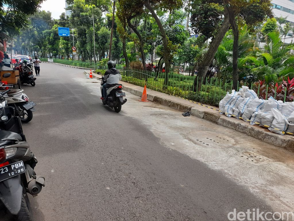 Sumur resapan Jl Karet Karya, Kuningan, Jakarta Selatan, 23 Februari 2022. (Marteen Ronaldo Pakpahan/detikcom)