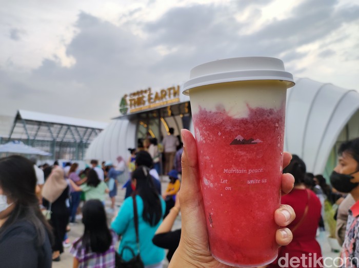 This Earth: Sluurp! Manis Dingin Kakigori di Tepi Pantai Jakarta This Earth: Sluurp! Manis Dingin Kakigori di Tepi Pantai Jakarta