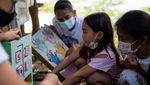 Kereta Lori Keliling Kampung Bantu Anak-anak Filipina Tetap Belajar