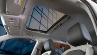 Volkswagen T-Cross memiliki fitur sunroof. Foto: Volkswagen