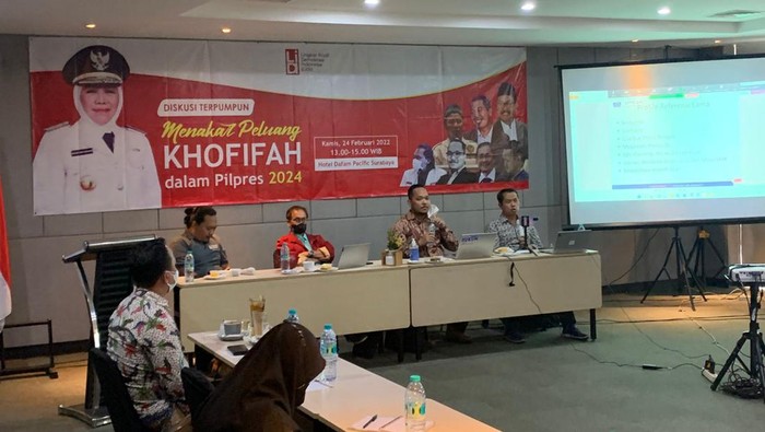 Ainul Mutaqin, Direktur Eksekutif Lingkar Studi Demokrasi Indonesia (LiDI) dalam Diskusi Terpumpun Menakar Peran Khofifah di Surabaya