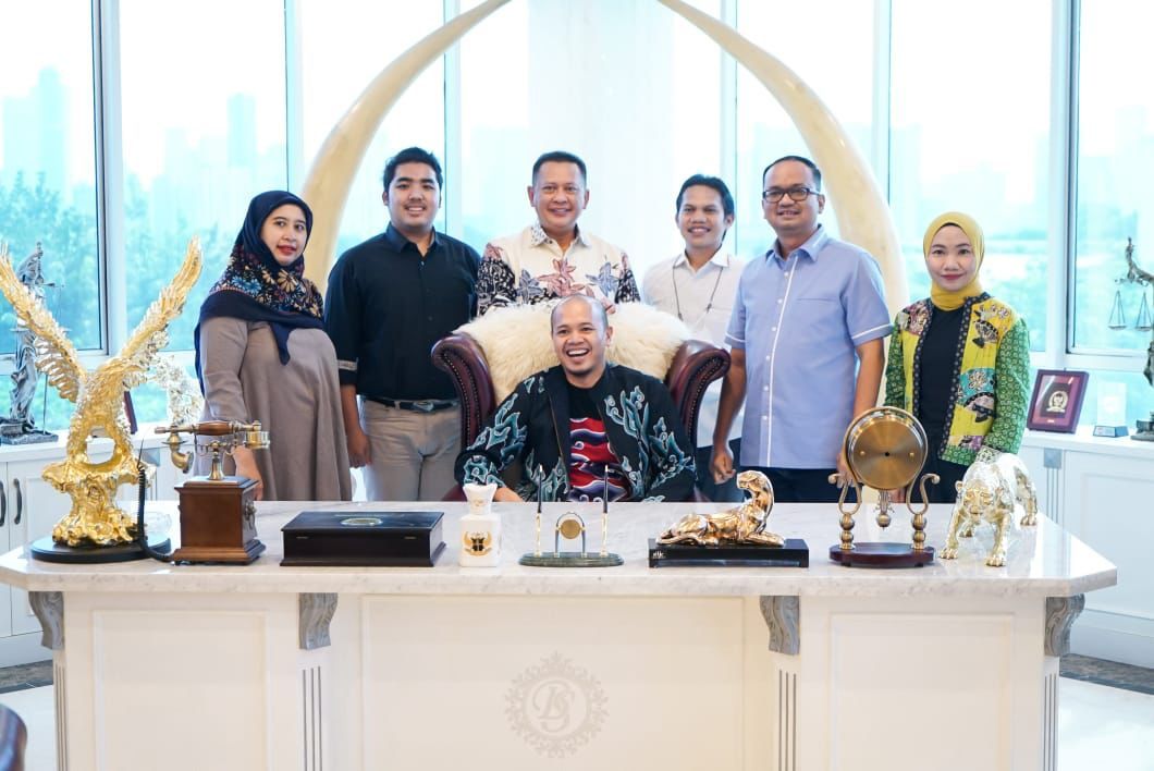 Bamsoet dan Panitia HIPMI Syariah Conference