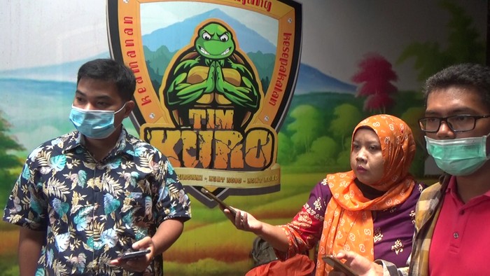 Bonek dikeroyok di Lumajang