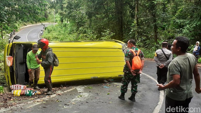 Elf laka di jalur Ijen Banyuwangi