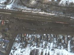 Foto Satelit Ungkap Pergerakan Militer Rusia ke Ukraina