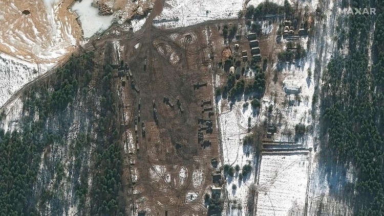 Foto Satelit Pergerakan Pasukan Rusia ke Ukraina Februari 2022 Foto Satelit Pergerakan Pasukan Rusia ke Ukraina Februari 2022 dari satelit Maxar Technologies.