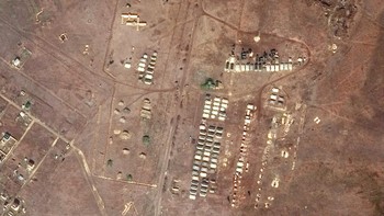 Tenda-tenda dan rumah sakit lapangan di Novoozernoye, Crimea, 18 Februari 2022 (Maxar Technologies)