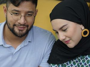 Pelukan dan Kecupan Ammar Zoni Mendarat di Perut Hamil Irish Bella