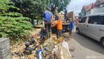 Penampakan Sampah Styrofoam Penuhi Kali Licin Pancoran Mas Depok