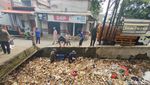 Penampakan Sampah Styrofoam Penuhi Kali Licin Pancoran Mas Depok