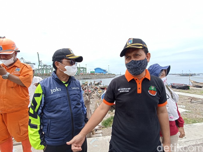 Kasudin Lingkungan Hidup Jakut Achmad Hariadi (Wildan N/detikcom) Kasudin Lingkungan Hidup Jakut Achmad Hariadi (Wildan N/detikcom)
