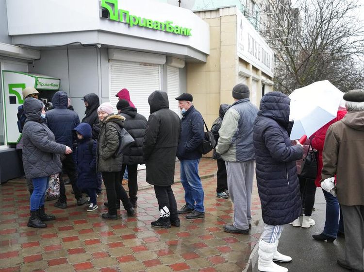 Kilas Balik detik-detik Rusia Serang Ukraina: Warga Panik-Serbu ATM
