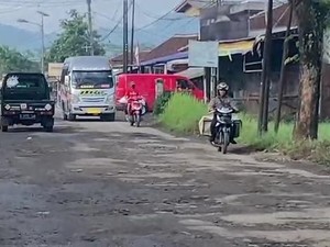 Dewan Bandingkan Perbaikan Jalan Cianjur Selatan Era Aher-Ridwan Kamil