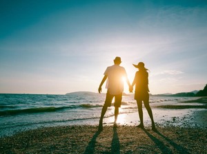 Seru! Coba 5 Pengalaman Baru Bareng Pasangan biar Makin Mesra