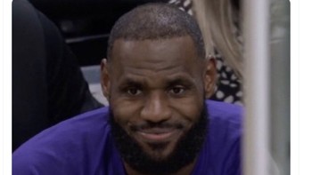 Perang Dunia 3 pun jadi topik yang mulai banyak dibicarakan netizen setelah Rusia menyerang Ukraina, baik dengan nada bercanda atau serius. Netizen ini bercanda bahwa Perang Dunia 3 akan dimulai tapi dia masih saja tetap harus masuk pagi ke sekolah. Foto: Twitter