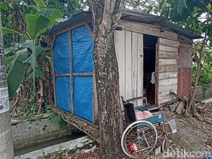 Nenek Buta Hidup Sendiri di Atas Saluran Air Grobogan: Pasrah-Siapkan Nisan