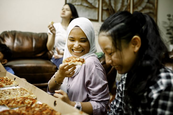 Netizen Curhat Sakit Hati karena Makanan Pemberiannya Dicela Ibu Sendiri