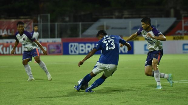 Pemain Persib Bandung Febri Hariyadi.