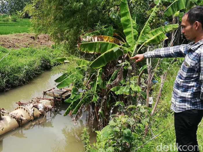 Penampakan pipa limbah PT RUM yang pecah, Kamis (24/2/2022).