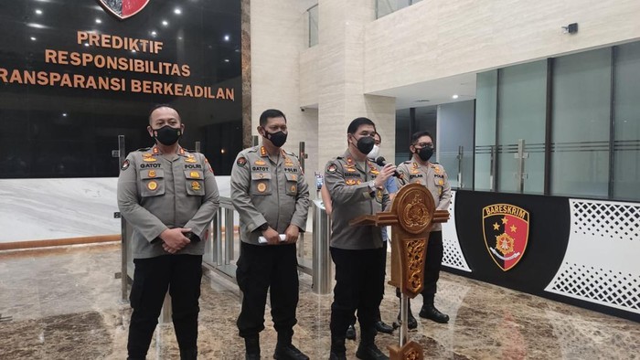 Polri menggelar rilis kasus aplikasi Binomo, di  gedung Bareskrim, Jakarta, Kamis (24/2/2022).