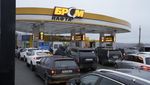 Potret Ribuan Mobil Tinggalkan Kiev Usai Serangan Rusia ke Ukraina
