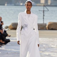 Bekerja di Korea Selatan menjadi impian banyak orang. Seorang wanita bernama Ridwan Ibrahim pun sukses bekerja di Seoul sebagai seorang model berhijab. Di Instagram, Ridwan sering membagikan gaya dan kesehariannya di sana. Foto: Instagram @ridwanibrahim